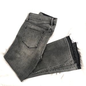 NWT GAP High-Rise Crop Kick Jeans - Black 26